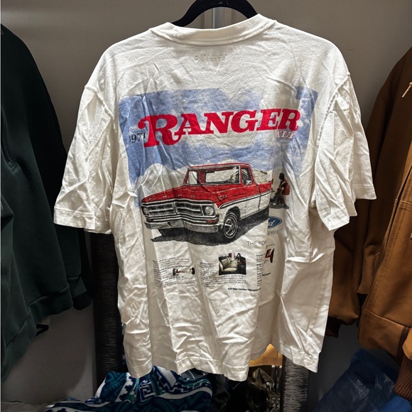 Abercrombie & Fitch Cream Ranger Tee - Picture 4 of 4